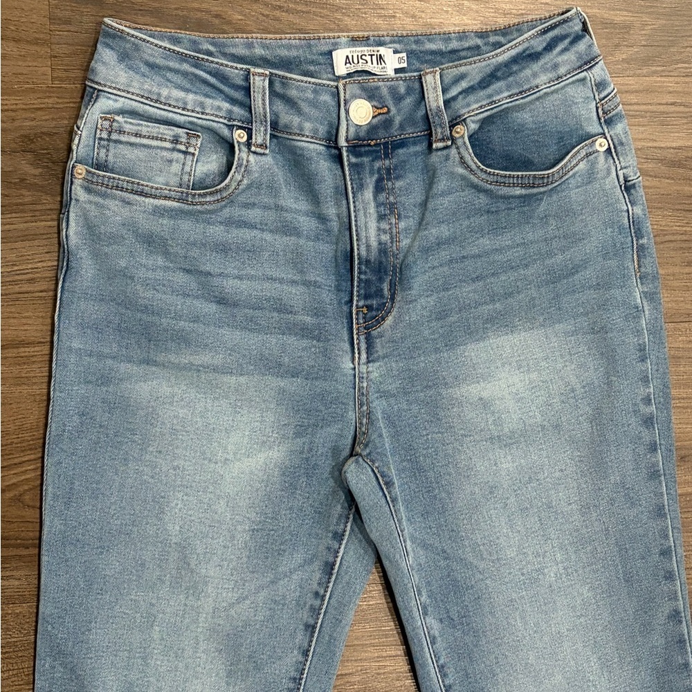 Refuge Austin Mid-Rise Flare Jeans - Size 5 Juniors